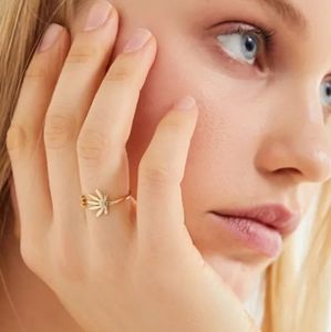 Mary Jane Delicate Ring